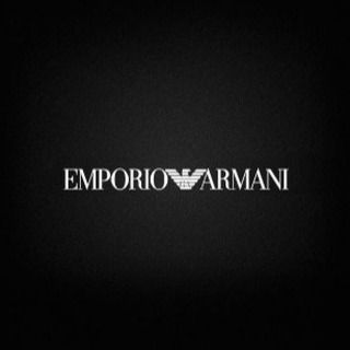 Synonymum kvality a prestiže. Objevte svět Emporio Armani. #armani #luxurybags #christmaspresent